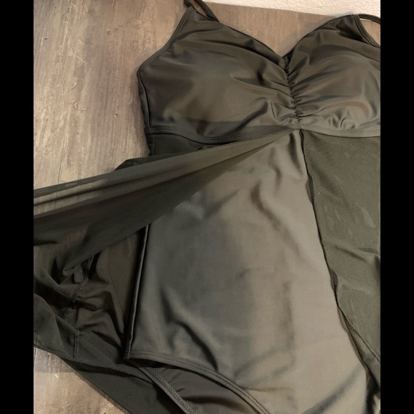 Black Fly-Away Swim Suit - Picture 2 of 8